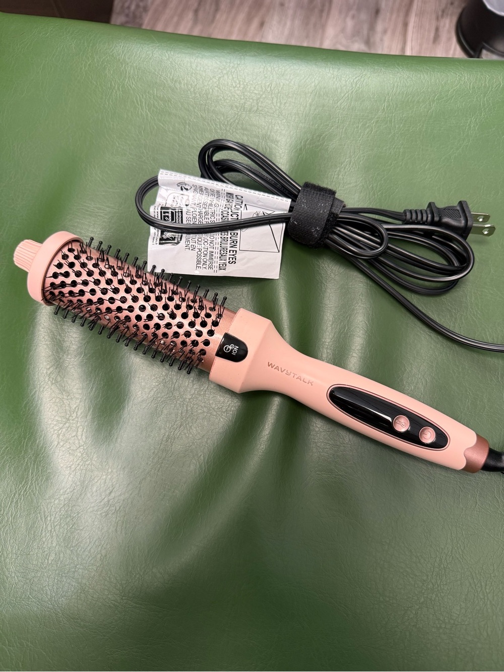 Wavytalk thermal Round Brush Styler for hair